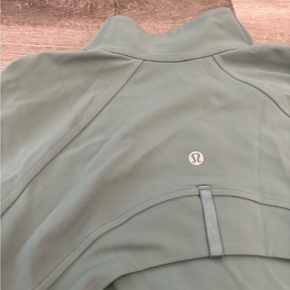 Lululemon Tidewater Teal Cropped Define jacket size 8 - Lululemon define jacket - Picture 7 of 13